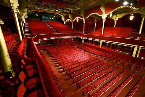 Loge Avant Cena Casino De Paris