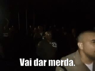 Tiro De Merda Gif